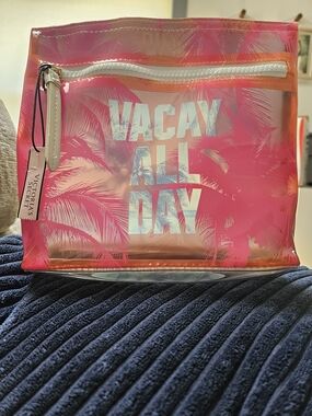 NWT Victoria's Secret 'VACAY ALL DAY' Pink Palm Clear Pouch